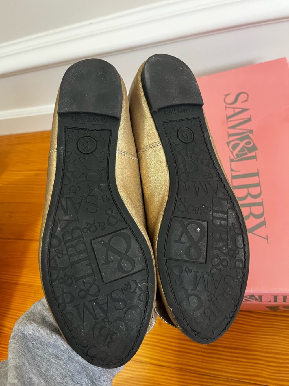 Sam & Libby Gold Bow Ballet Flats - Women's - Picture 5 of 5